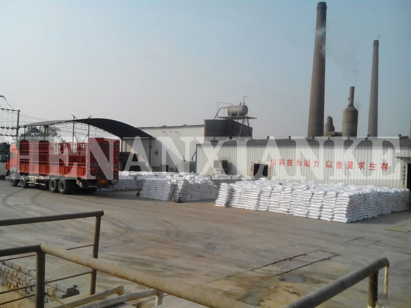 緊張有序裝車發貨